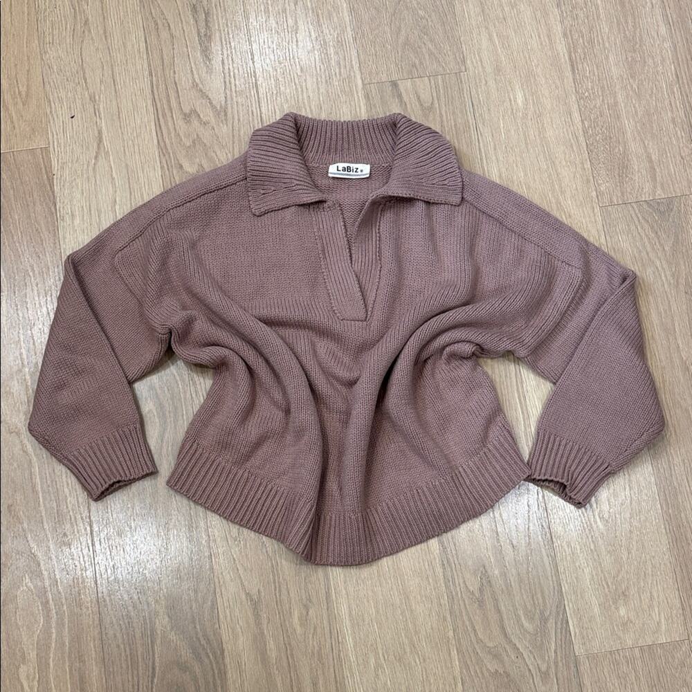 Labiz Knit Collared Split Neckline Sweater in Tan Size Medium